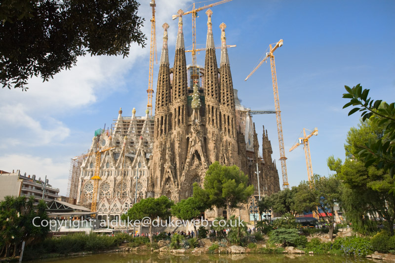 Sagrada Familia Cathedral, Barcelona, Catalonia, Spain